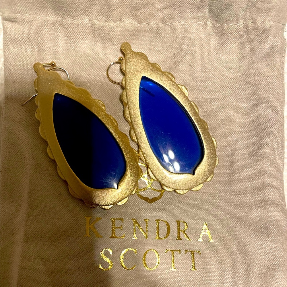 Kendra Scott Danielle earrings